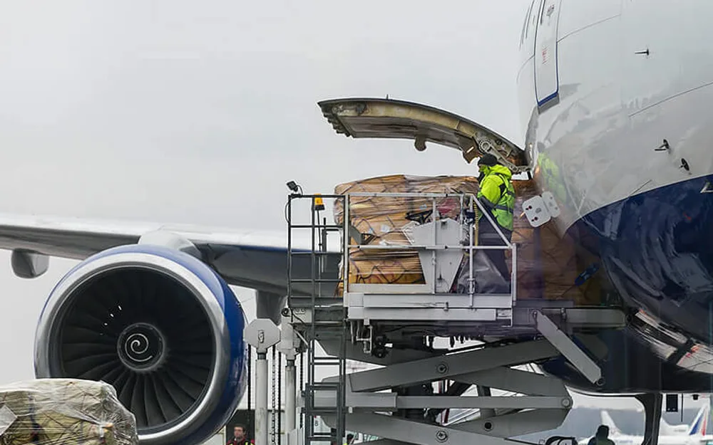 Dee Nation Logistics website imagery